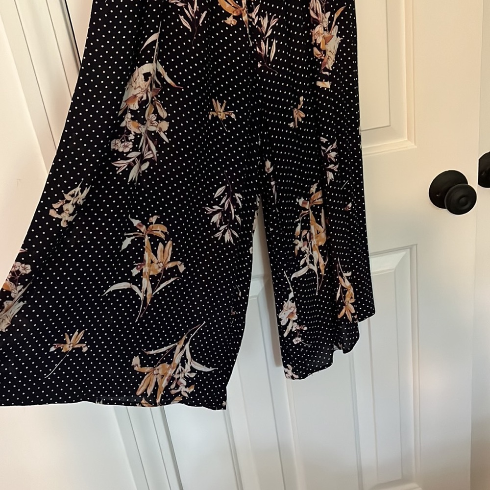 Callie Mac Romper - Picture 2 of 3